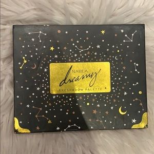 Nabla Dreamy Eyeshadow Palette
